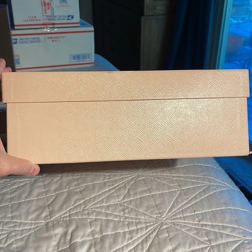 Prada Box - Picture 6 of 14